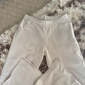 Vuori Cream Joggers
